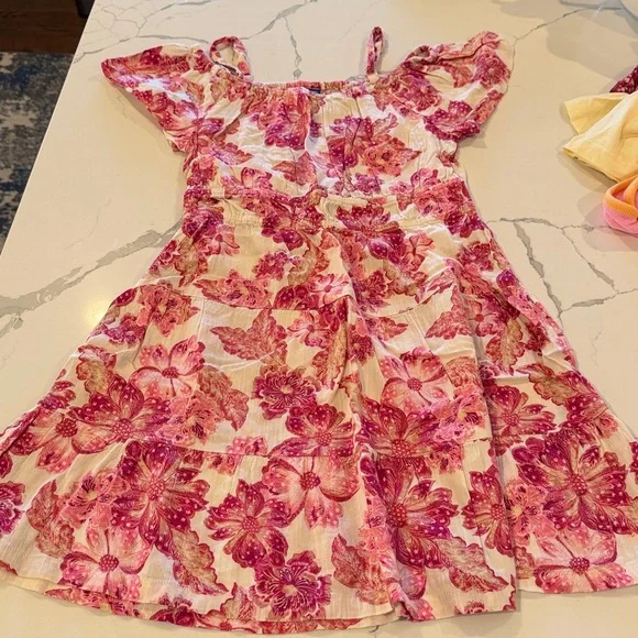 Old Navy Kids Casual Dresses & Romper Bundle - Floral and Solid Mix (6) is  available for purchase on au PAY Market - Imported Goods Online Store  Co.Ltd. | au PAY Market -